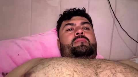 Snapshot of lucasmagana85 chatting on April 16, 4:13 am lucasmagana85 online show from April 16, 4:13 am