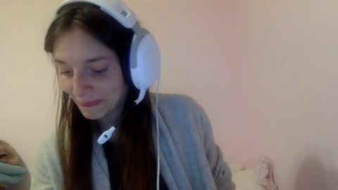 Luci Layne online show from August 2, 7:40 am
