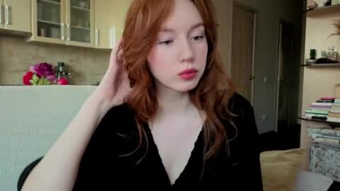 Lucia online show from April 17, 4:10 pm