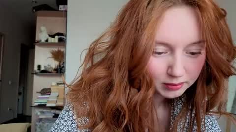 Lucia online show from April 22, 2:07 pm