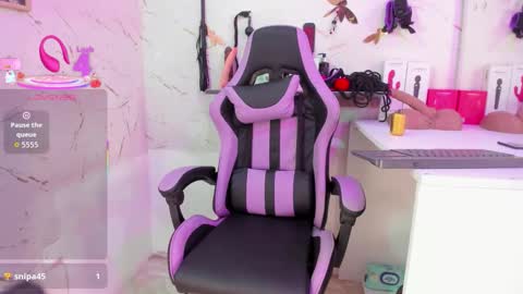 luciana_ramirez__ online show from January 15, 3:16 pm