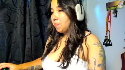 Dani 3 online show from June 15, 7:49 pm
