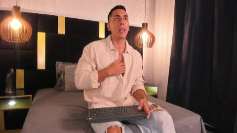 Lucio online show from March 31, 12:05 pm