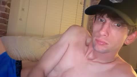 Snapshot of lucky_bme chatting on May 5, 1:57 am lucky_bme online show from May 5, 1:57 am