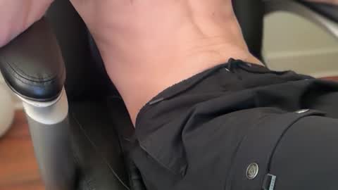 Snapshot of lucky_bme chatting on May 13, 12:08 am lucky_bme online show from May 13, 12:08 am
