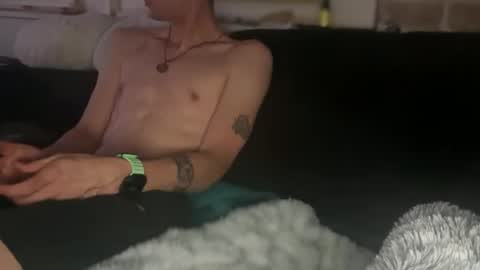 Snapshot of lucky_bme chatting on May 26, 7:48 am lucky_bme online show from May 26, 7:48 am