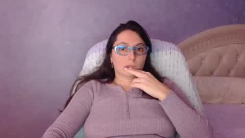 luckylinda23 online show from December 3, 12:36 pm