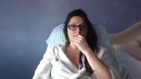 luckylinda23 online show from March 15, 9:59 am