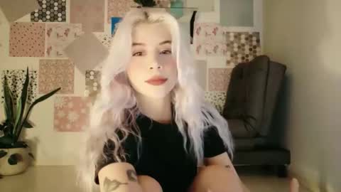 luckysapphire777 online show from February 27, 6:13 am