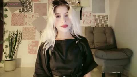 luckysapphire777 online show from June 12, 12:04 pm