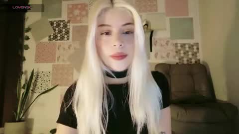 luckysapphire777 online show from July 19, 11:58 am