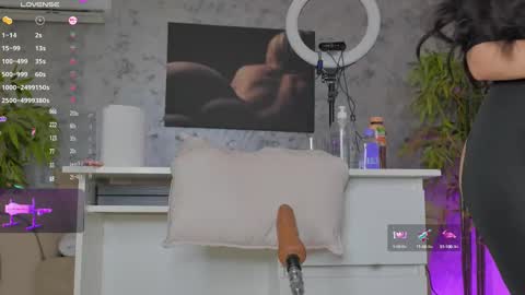 Alice online show from February 24, 8:14 pm