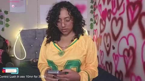 Luanis online show from January 18, 5:33 am