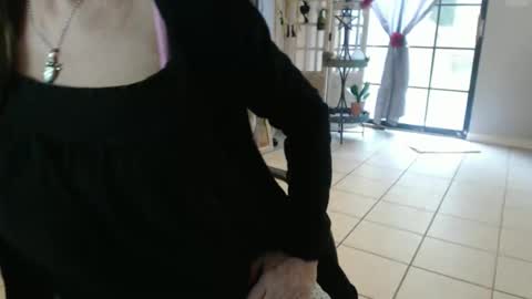 lucy_0000 online show from May 31, 10:00 pm