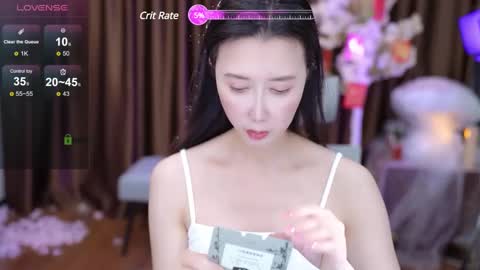 Lucy online show from February 20, 12:15 pm