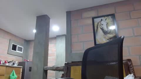 Snapshot of lucy_sluppy_hard chatting on June 17, 4:19 pm lucy_sluppy_hard online show from June 17, 4:19 pm
