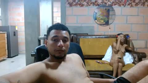 Snapshot of lucy_sluppy_hard chatting on June 27, 2:05 am lucy_sluppy_hard online show from June 27, 2:05 am