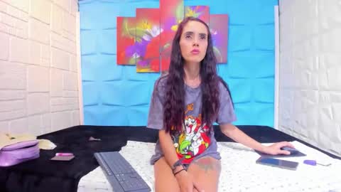 Lucy unlimit come back here  online show from January 15, 3:00 am