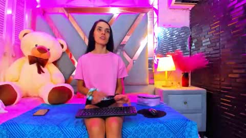 Lucy unlimit come back here  online show from May 29, 2:31 am