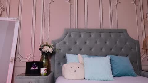 LucyAddison online show from April 8, 9:09 am