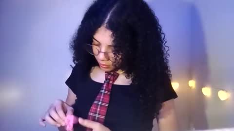 Lucia online show from March 4, 7:53 pm