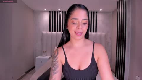 Lucy online show from May 30, 4:42 am