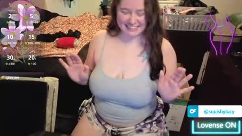 Snapshot of lucygooseyz30 chatting on May 20, 11:44 pm Lucy online show from May 20, 11:44 pm