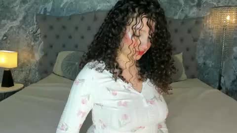 Snapshot of lucylovelyy1 chatting on June 30, 2:34 am Lucy online show from June 30, 2:34 am