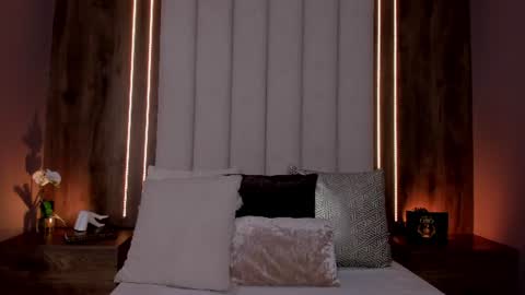 Snapshot of lucysalvatore chatting on June 20, 4:26 am Lucy online show from June 20, 4:26 am