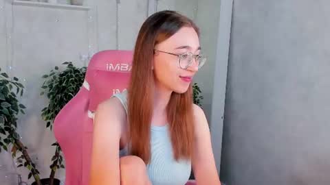Lucy online show from June 25, 1:05 am