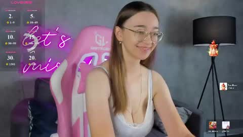 Lucy online show from July 11, 12:46 am