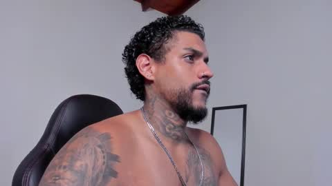 Luigi Vitale online show from March 23, 1:09 am