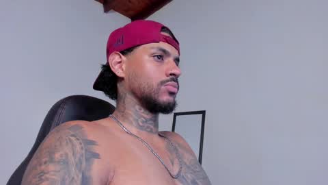 Luigi Vitale online show from April 3, 1:14 am