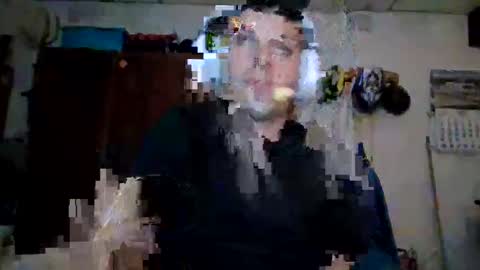 Snapshot of luis2423 chatting on March 22, 7:39 pm A slave to the mistress.. un esclavo para las amas dominantes. online show from March 22, 7:39 pm