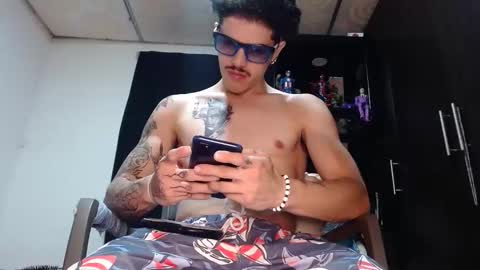 Luis AS online show from December 17, 1:55 am