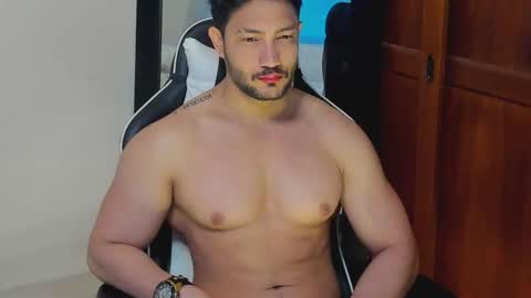 luis_baptista online show from January 7, 11:56 am