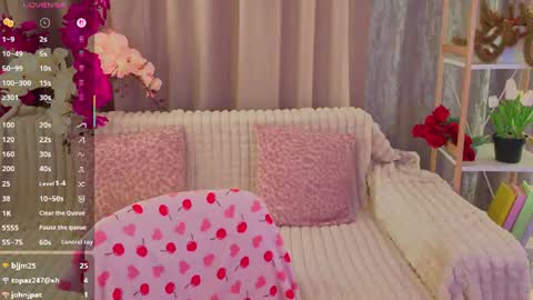 Snapshot of luisa_rosee chatting on June 14, 2:24 am Luisa Rosee online show from June 14, 2:24 am