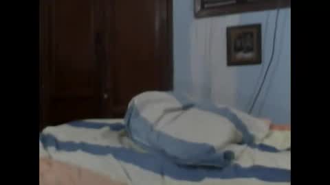 luiscamerom online show from May 9, 3:23 am