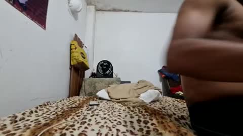 Snapshot of luisjosevarg chatting on November 14, 1:37 am Jose online show from November 14, 1:37 am