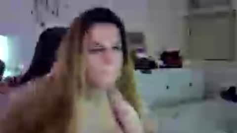 luizacandy online show from June 24, 12:42 am