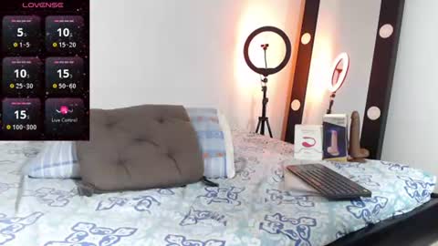 Snapshot of lukarizzox chatting on July 2, 4:29 am Lukarizzox independent model online show from July 2, 4:29 am