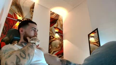 LUKE online show from April 15, 1:07 pm