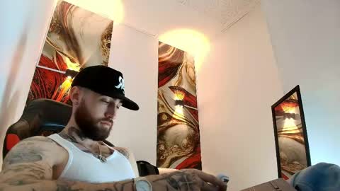 LUKE online show from April 25, 1:03 pm