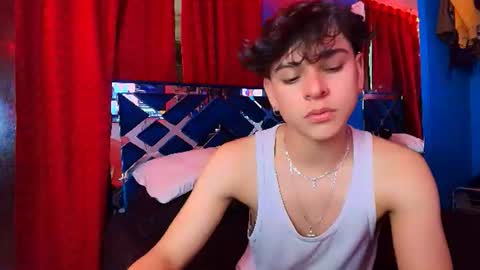 Snapshot of luke_howland chatting on July 15, 12:38 am Luke online show from July 15, 12:38 am