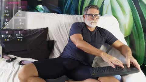 Luke Crews online show from January 14, 6:46 pm