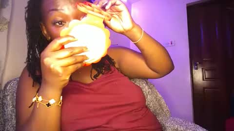 lulu_sparks1 online show from September 14, 5:17 am