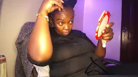 lulu_sparks1 online show from October 17, 6:05 am