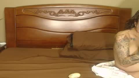 lulu_wild online show from April 12, 10:31 am