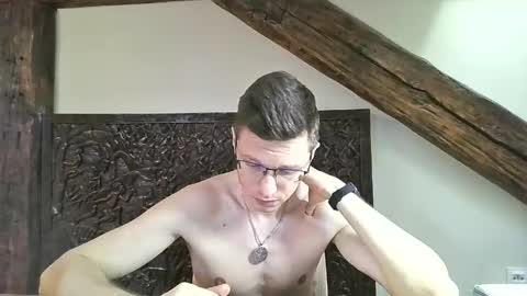 Andrew independent model 2000-0000 CET daily online show from June 1, 3:58 pm