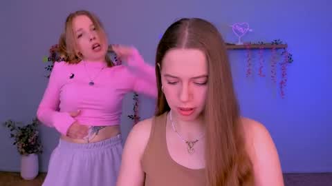 Sweet Lumi online show from April 18, 7:34 am